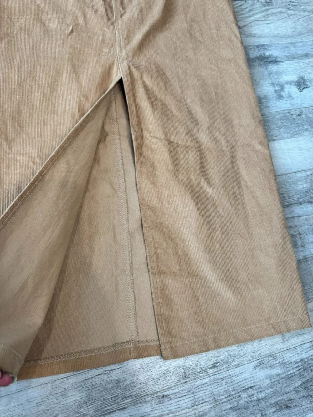 Kirious NWT tan corduroy pencil maxi skirt front slit size small L34 - Picture 7 of 9